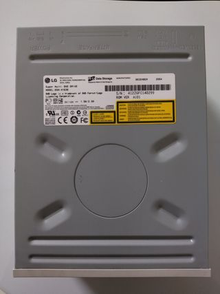 LECTOR/GRABADOR CD/DVD y DISQUETERA 3.5"