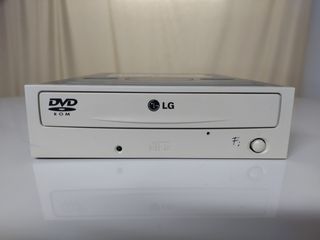LECTOR/GRABADOR CD/DVD y DISQUETERA 3.5"