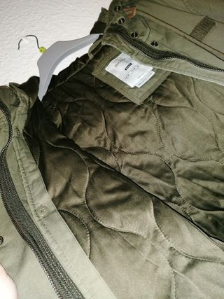 Abrigo desmontable 3 partes.  talla M.