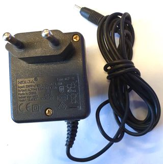 CARGADOR, ADAPTADOR NOKIA, MODELO ACP-7E AC 3.7V