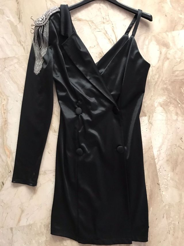 Vestido de una manga