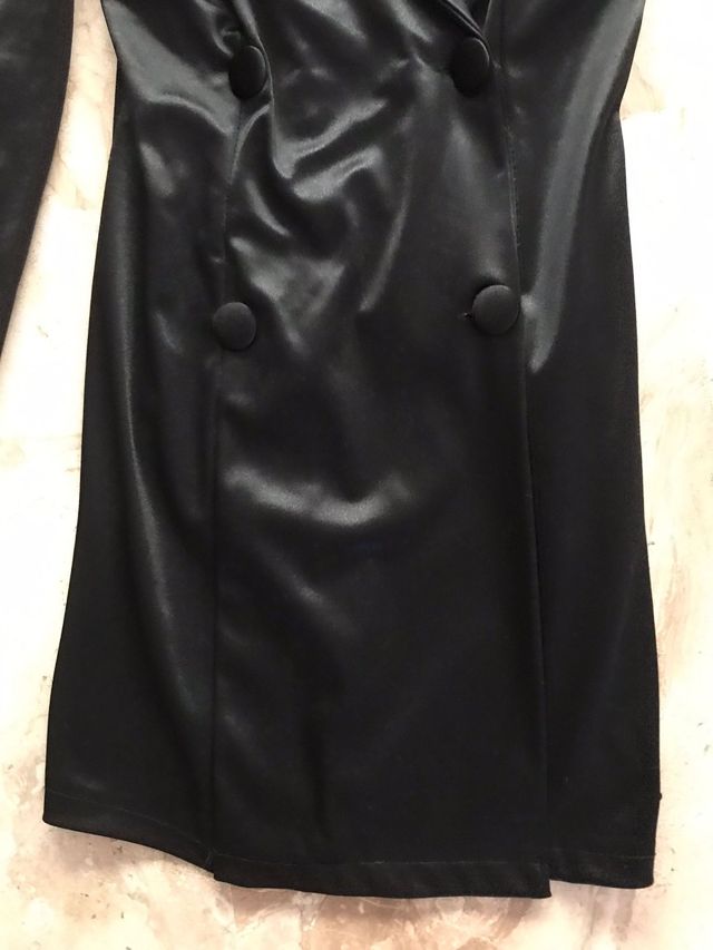 Vestido de una manga