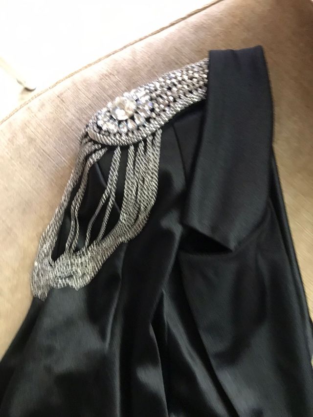 Vestido de una manga