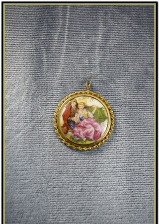 Colgante porcelana de Limoges con marca Limoges