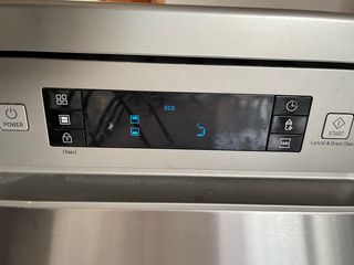 Lavavajillas Samsung seminueva