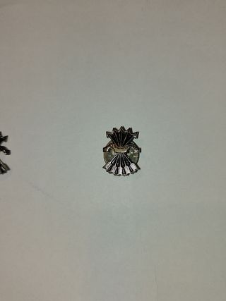 Tres pins