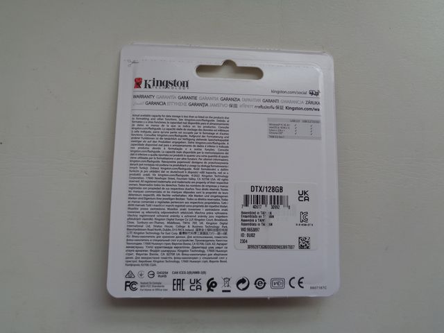 PENDRIVES USB - KINGSTON - 64 GB Y 128 GB - NUEVOS