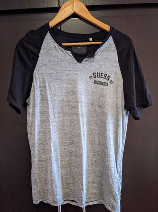 Camiseta GUESS nueva