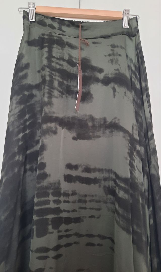 Falda larga verde degradada