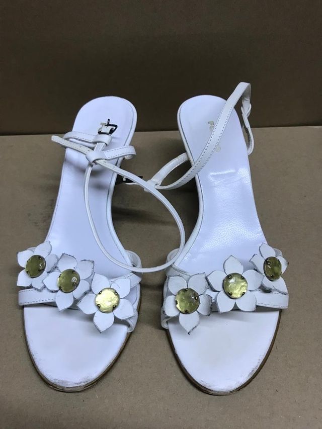 Sandalias blancas