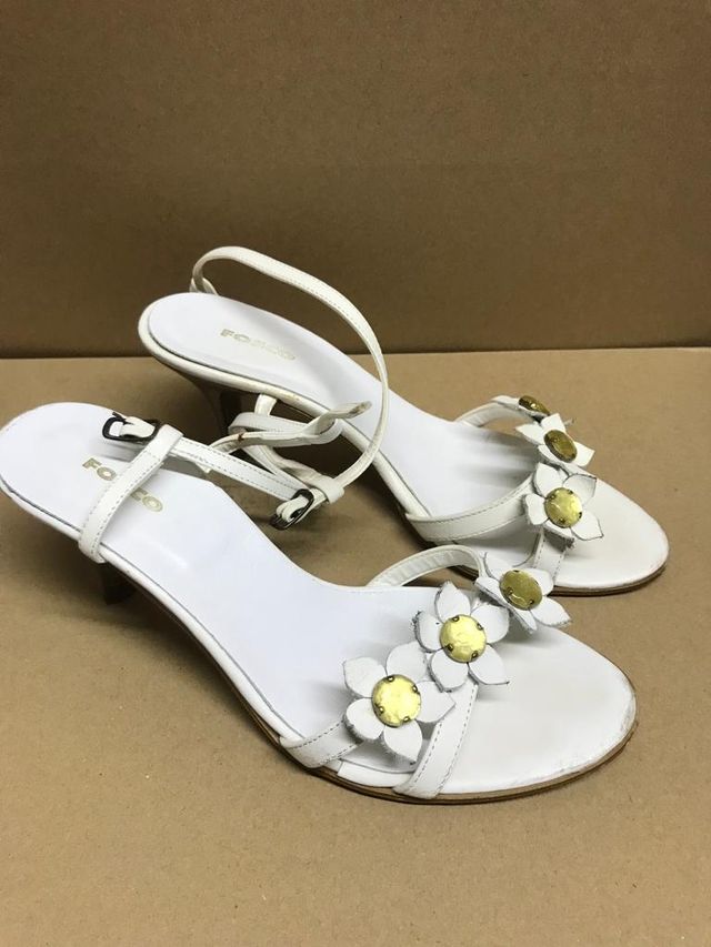 Sandalias blancas