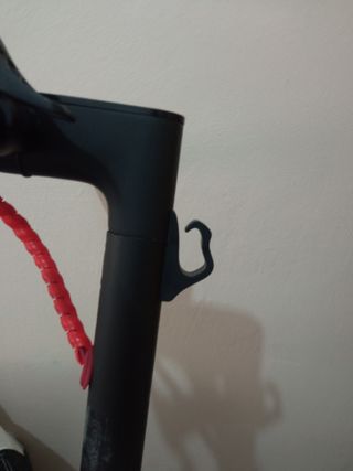 gancho patínete eléctrico Xiaomi 
