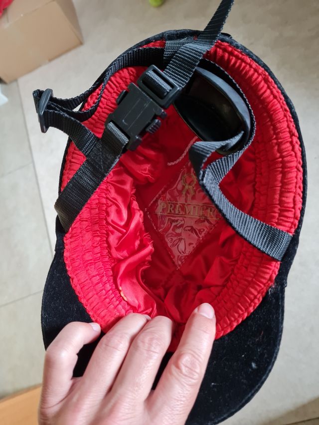 Casco equitación Premier. talla adulto 58  7 1/8