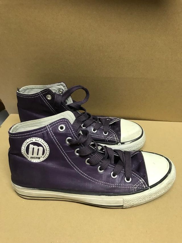 zapatillas Mustang moradas