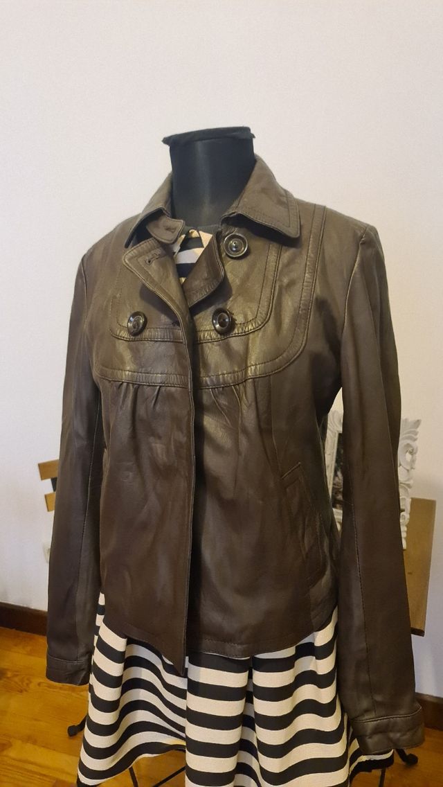 cazadora piel marrón