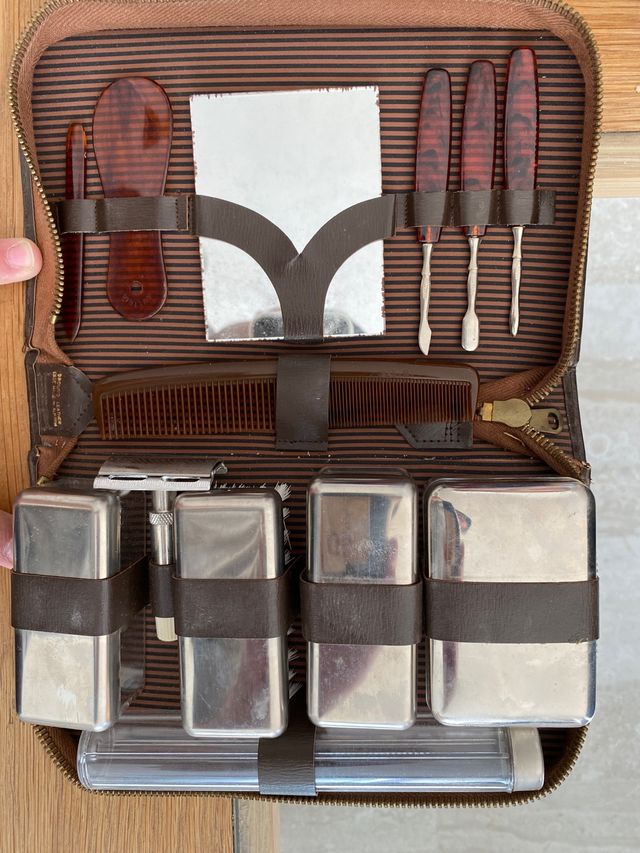 Neceser antiguo de viaje