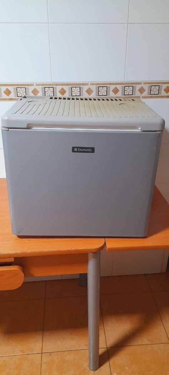 nevera para camión 24V