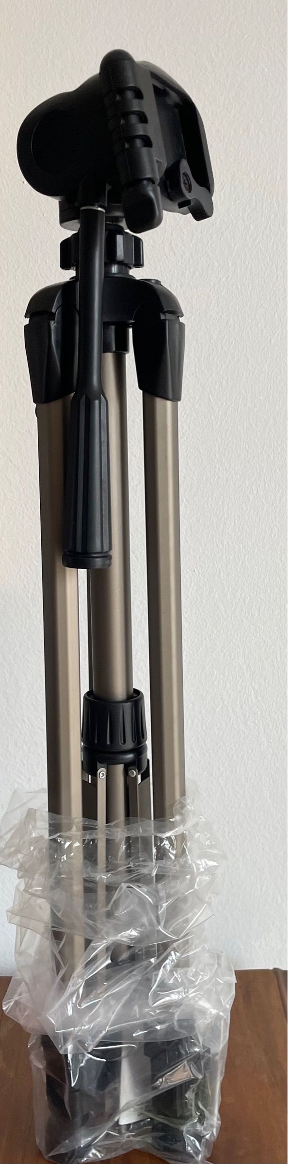 Treppiede Vivitar VTP-1200-w