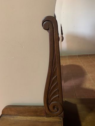 Mobili antichi con specchio