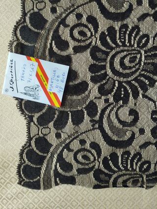 Mantilla de niña negra