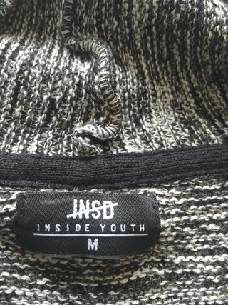 Chaqueta punto con capucha 