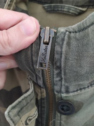 Chaqueta stretch de camuflaje de mujer Hollister