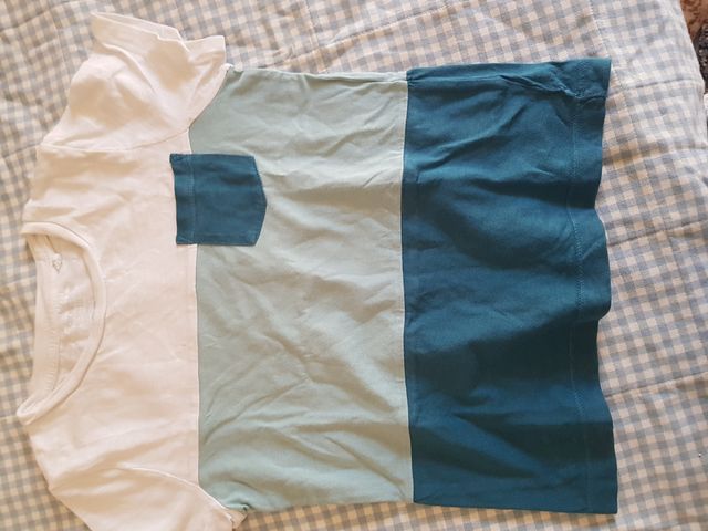 Rebajado! lote de ropa de niño.talla 4@5 años