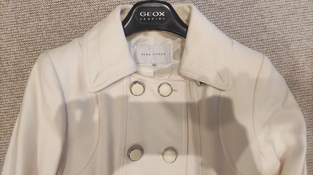 Abrigo Alba Conde talla 40 crudo