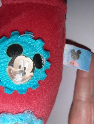 MUÑECO CON DIFERENTES TEXTURAS DE FAMOSA. FUNCIONA