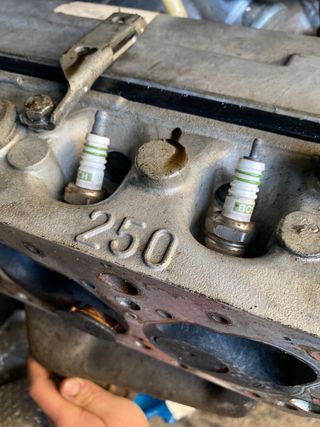 2 Culatas mercedes w111 w108 280