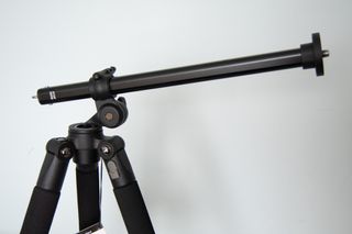 Trípode nuevo con columna descentrable