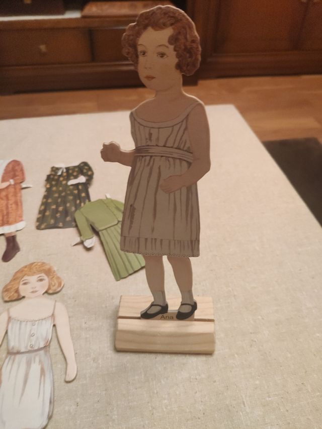 muñecas recortables antiguas