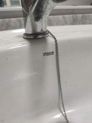 lavabo ROCA + piedra de mármol+ grifo+ espejo