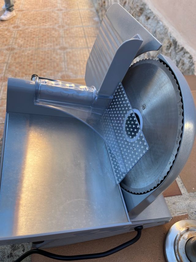 Corta fiambres orbe gozo