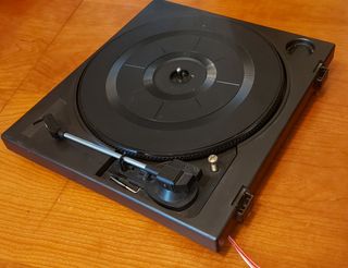 Tocadiscos para encastrar. 
