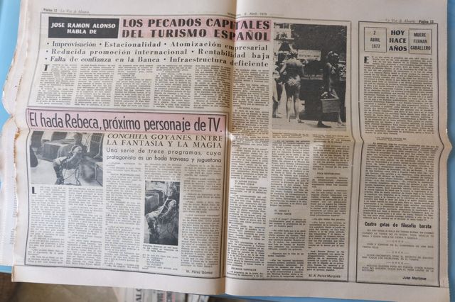 5 La Voz de Almería 28 marzo, 2, 13, 17 abril 1975