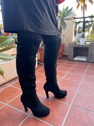 Botas Altas en Negras Elegantes y Sexy