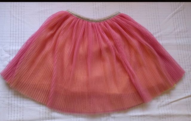 Preciosa Falda talla 9 - 10 años