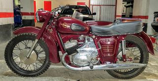 Moto con Sidecar IZH 350cc.