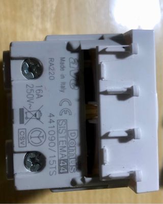 Deviatore, interruttori, prese AVC DOMUS nuovi