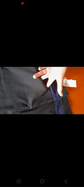 Bonita falda Zendra,  con etiqueta