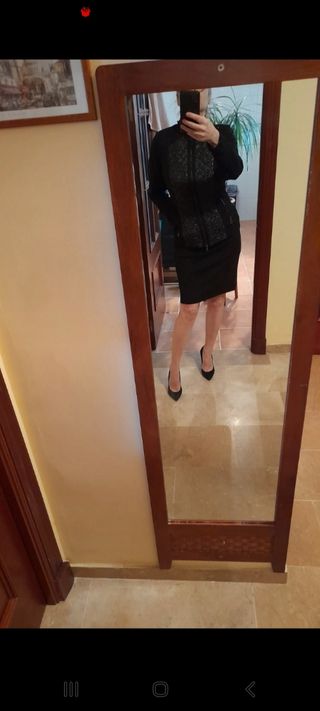 Bonita falda Zendra,  con etiqueta