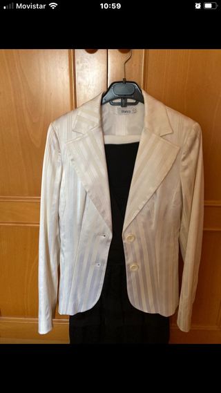 Chaqueta crema a rayas