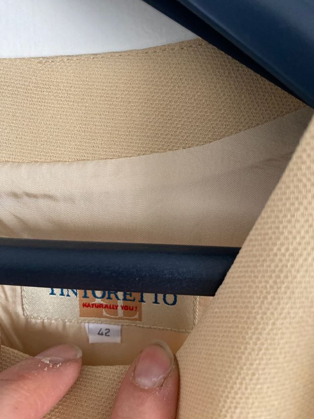 Traje chaqueta amarillo pálido T42