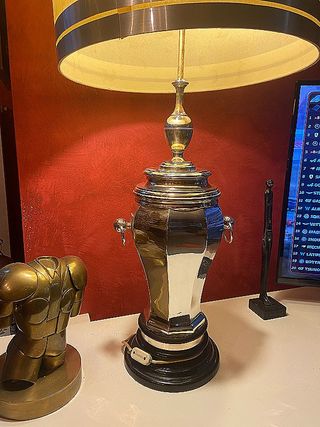 Lampada da tavolo in acciaio anni 60