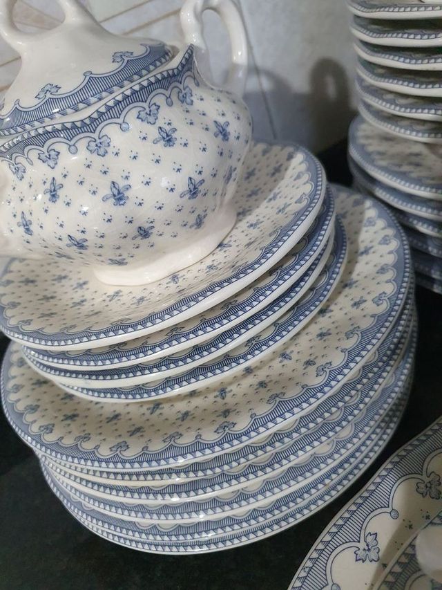 Set Vajilla Flor de Lis Loto de El Corte Inglés