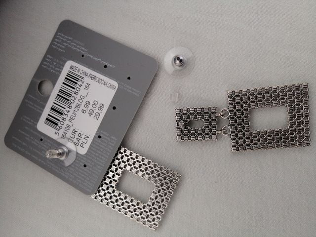 Pendientes plateados