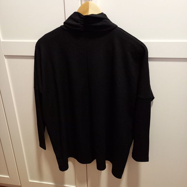 Camiseta negra,Talla S,nueva,Mango.