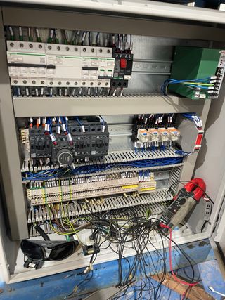 ELECTRICIDAD VGANDIA-VALENCIA