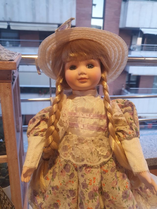 Preciosas Muñecas de porcelana